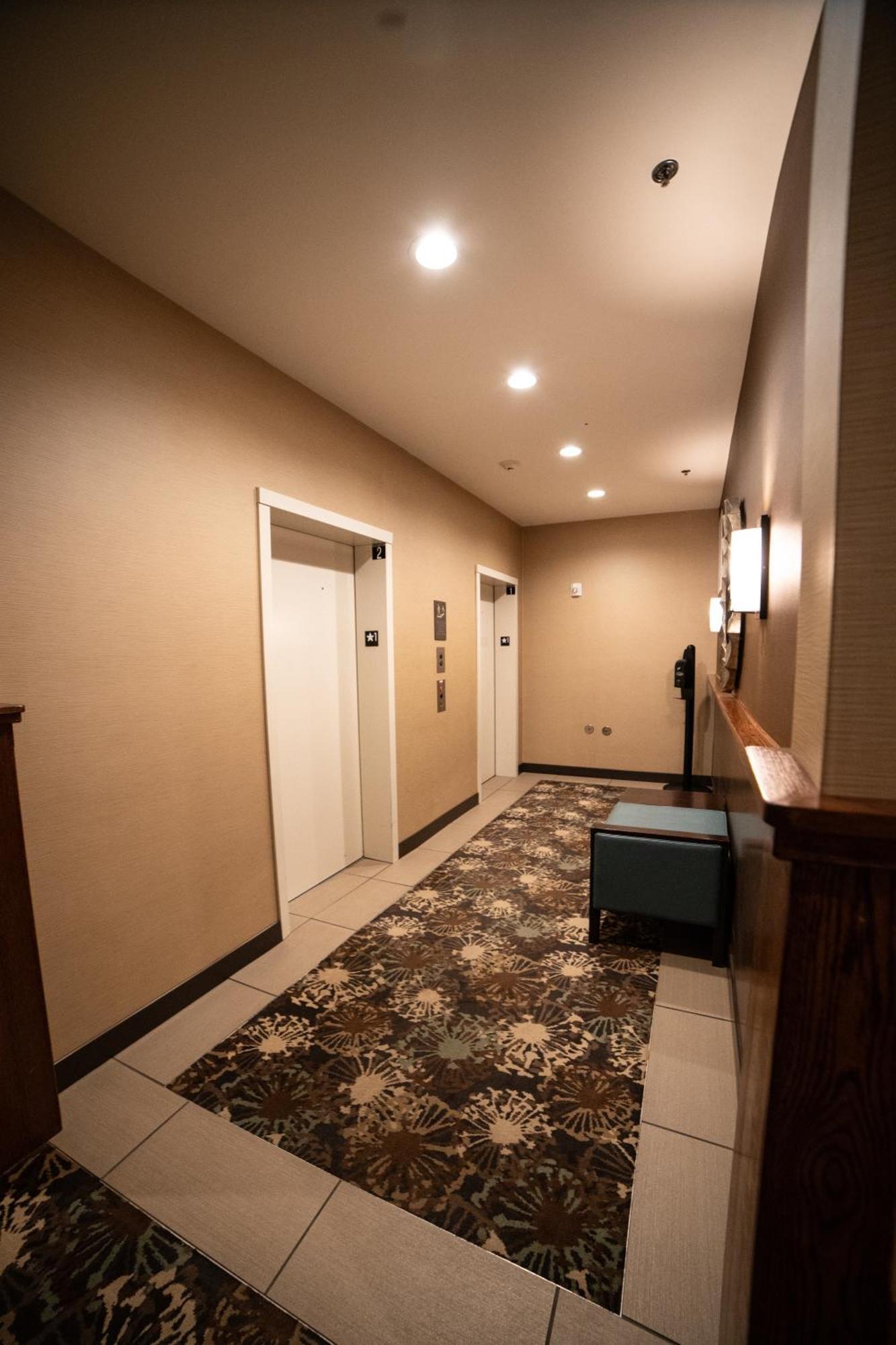 Comfort Suites University Brookings Exterior foto