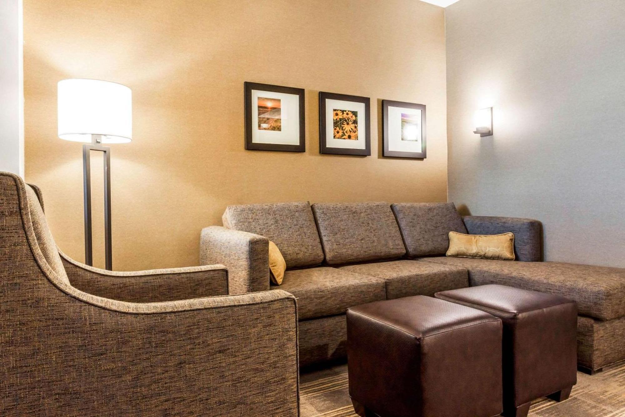 Comfort Suites University Brookings Exterior foto